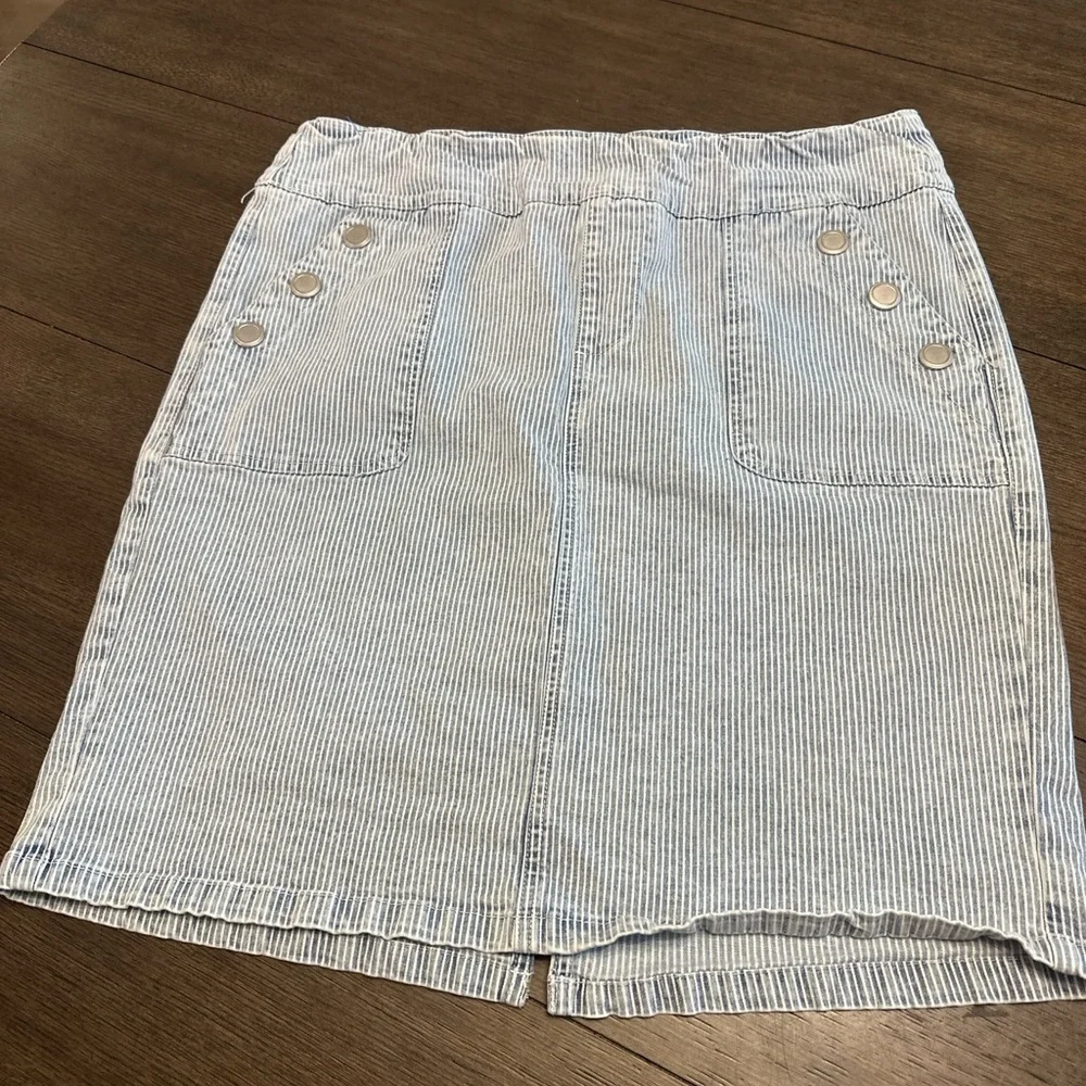 Westbound Light Blue Striped Mini‎ Skirt
